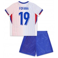 Dres Francúzsko Youssouf Fofana #19 Preč pre deti ME 2024 Krátky Rukáv (+ trenírky)